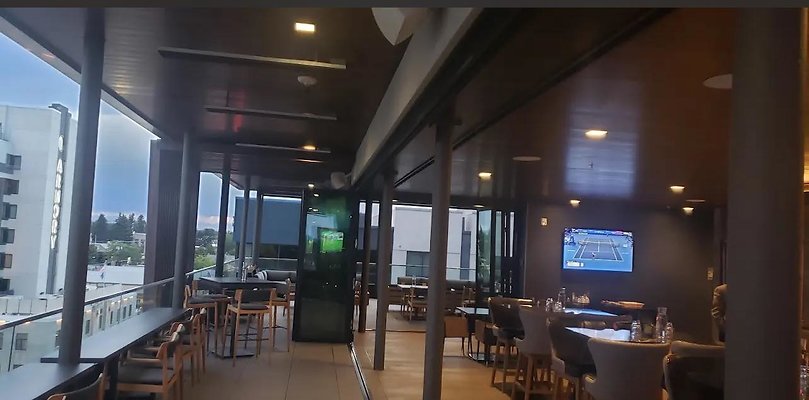 th AC Rooftop Bar 8