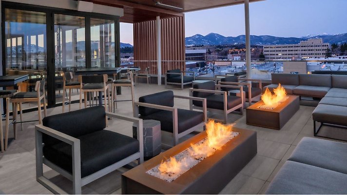 th AC Rooftop Bar 2
