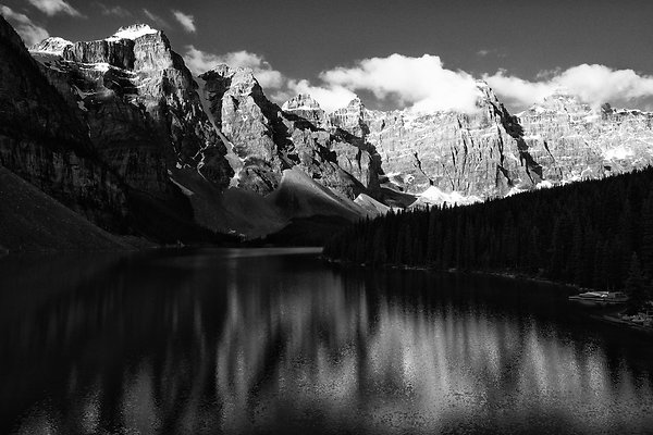 Emerald Lake Banff BC blkwh